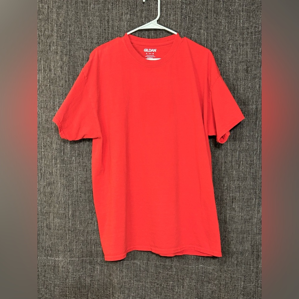 Gildan Red T-shirt, Size XL